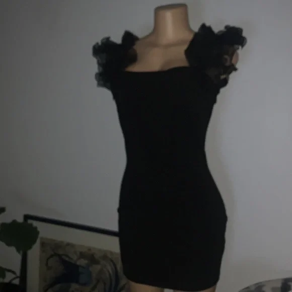 Chic Black Ruffle Sleeve Mini Dress - Picture 7 of 10